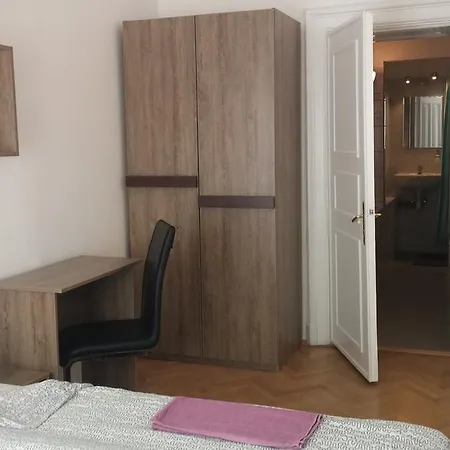 Hostal West Side